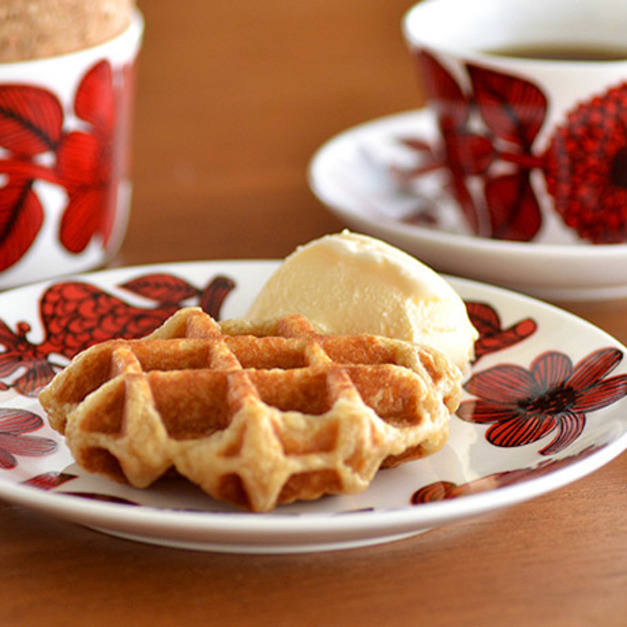 Gustavsberg 紅花Aster 18cm餐盤