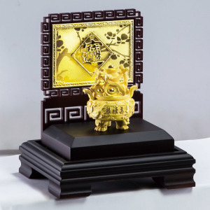 聚寶盆-黃金紀念獎牌(0.50錢起) 聚寶盆-黃金紀念獎牌(0.50錢起)