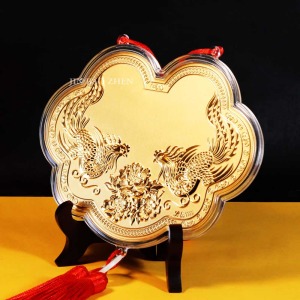 天上鳳凰戲牡丹 神明金牌(大) 15公分(0.12錢) 天上鳳凰戲牡丹 神明金牌(大) 15公分(0.12錢)