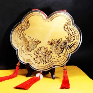 天上鳳凰戲牡丹 神明金牌(超大) 26公分(0.20錢) 天上鳳凰戲牡丹 神明金牌(超大) 26公分(0.20錢)