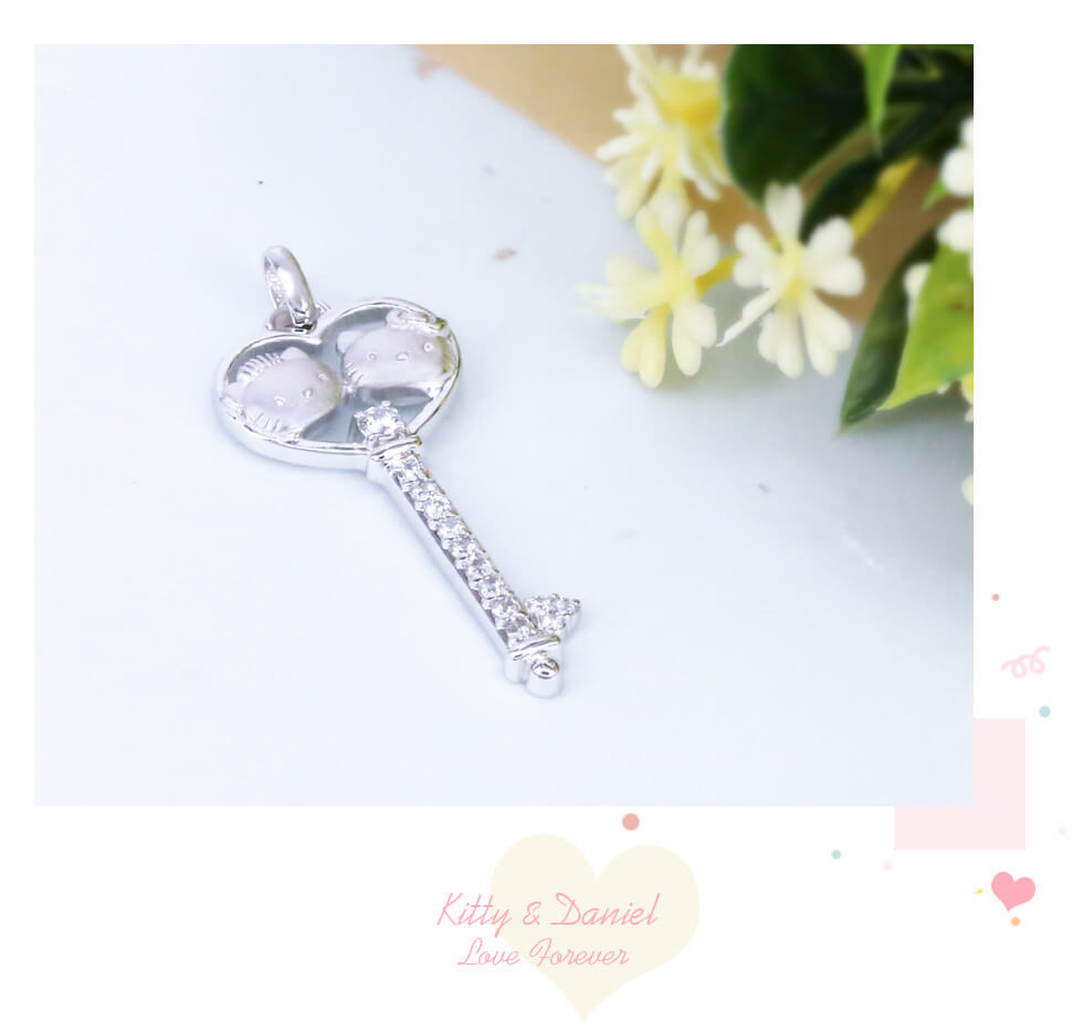 Kitty項鍊搭配純銀墜子成為你最時尚的存在