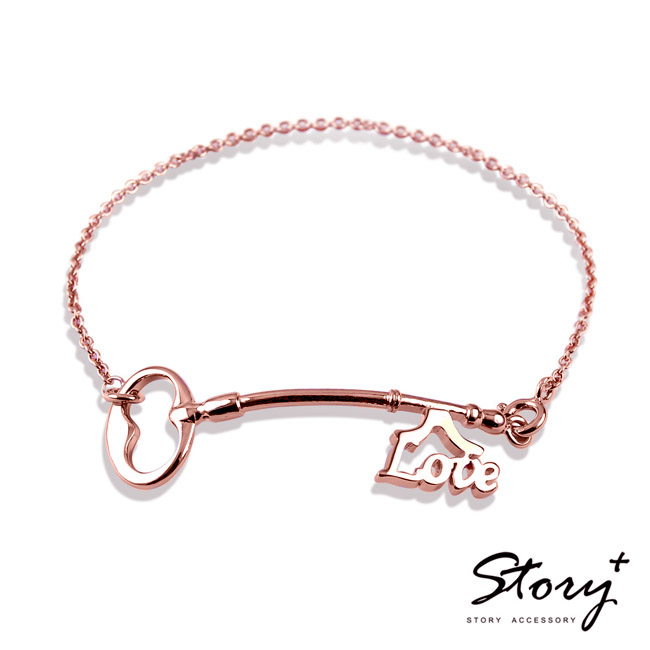 客製純銀手鍊能自己挑選顏色及字型展現獨特魅力