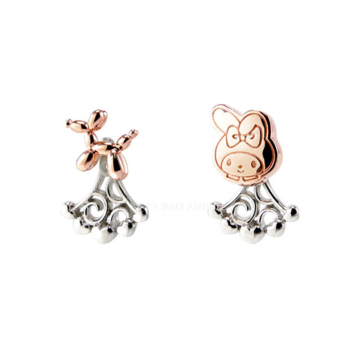 美樂蒂耳環以純銀打造搭配鋯石讓你耳間也能閃耀動人