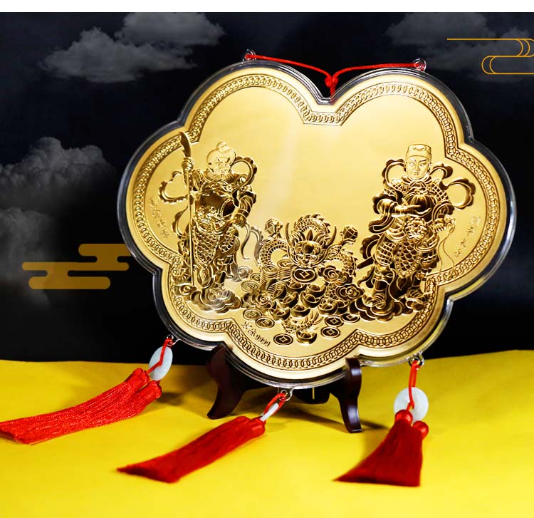 敬獻超大尺寸神明金牌,祈求關聖帝君的保佑