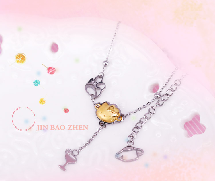 HELLOKITTY金加鋼垂墜式項鍊,搭配美樂蒂、布丁狗等三麗鷗經典角色