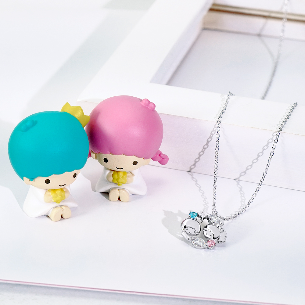 LittleTwinStars 雙子星公仔搭配雙子星晶鑽純銀項鍊之商品擺拍照