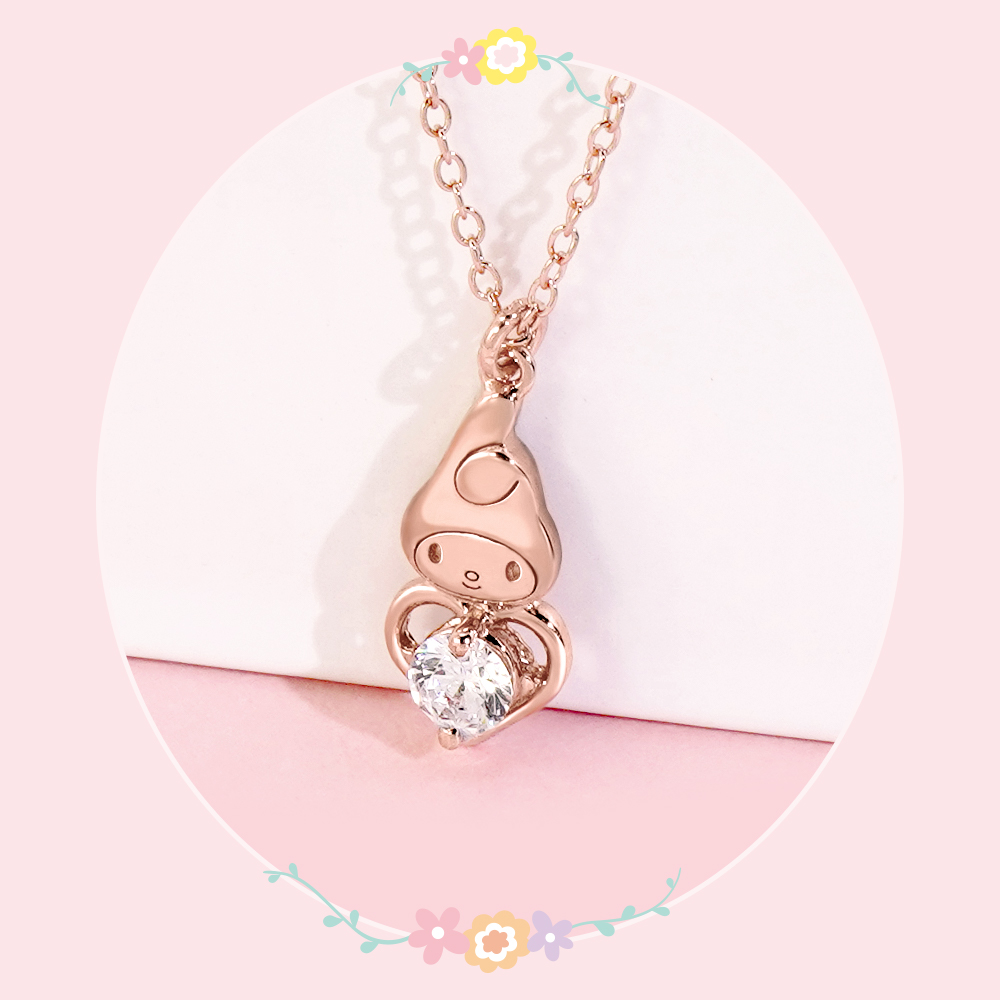 美樂蒂純銀項鍊近拍,愛心造型外框搭配誕生石細節清晰