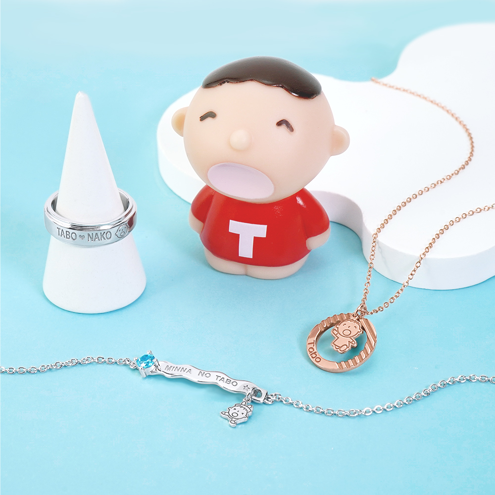 Minna No Tabo 客製純銀手鍊與其他系列商品合照