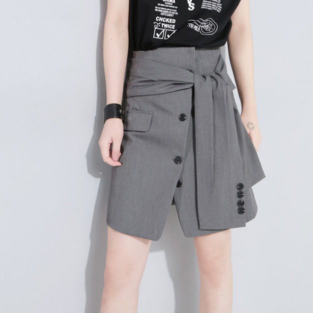 高腰顯瘦 假兩件式綁帶包臀A字短裙 (2色) 高腰顯瘦 假兩件式綁帶包臀A字短裙 (2色)