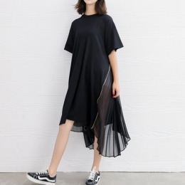 寬鬆優雅 雪紡壓摺風飄逸短袖洋裝 寬鬆優雅 雪紡壓摺風飄逸短袖洋裝
