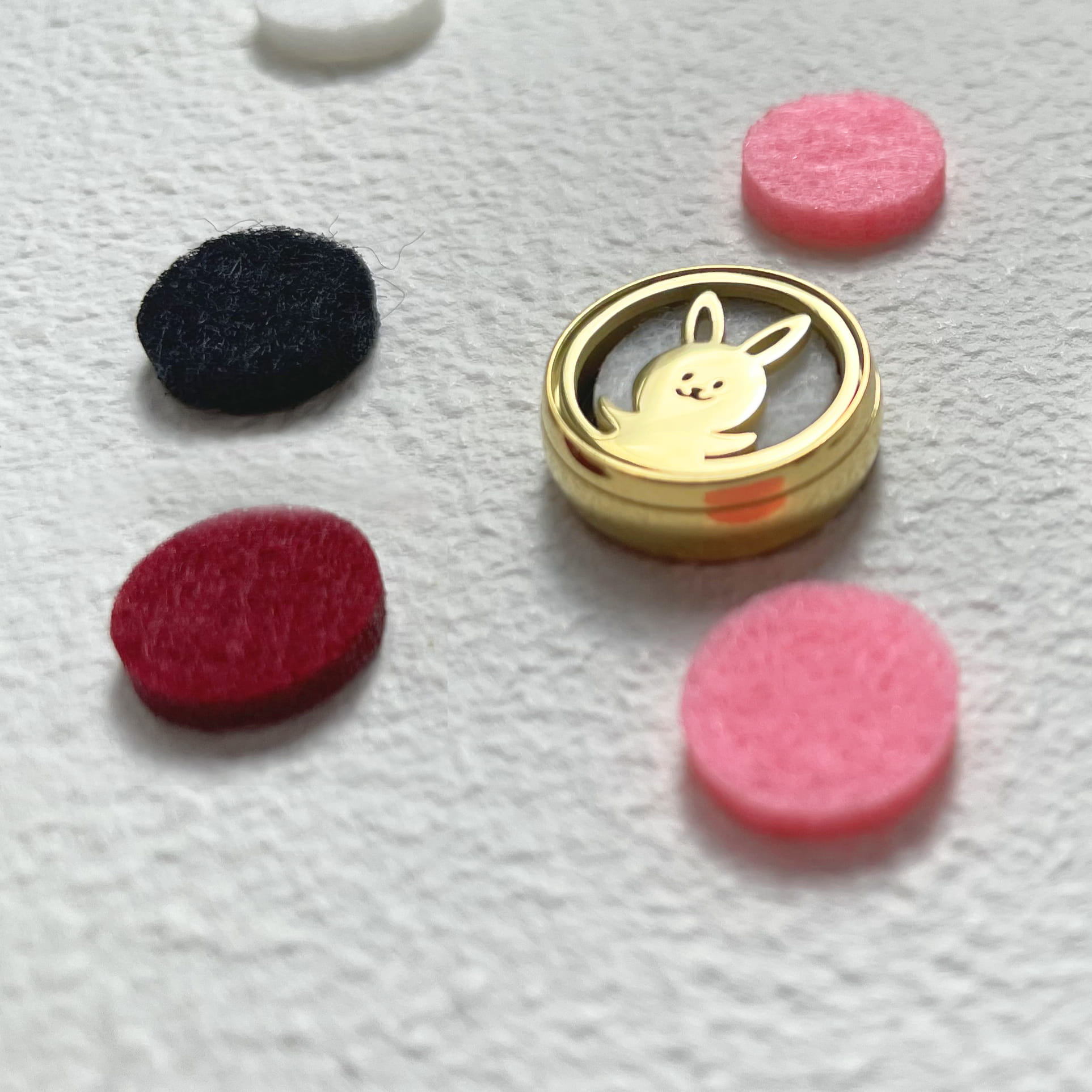 SCENT FOREST 香氛森林 質感金屬 不鏽鋼 口罩香氛釦 兔子