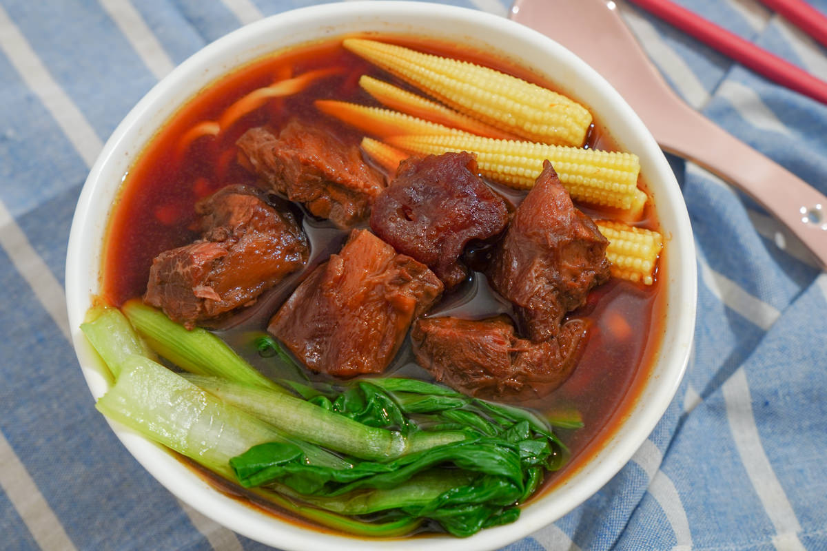 宅配牛肉麵推薦 混董創食-肉比麵多太誇張啦!飽足感124G牛肉最重牛肉麵