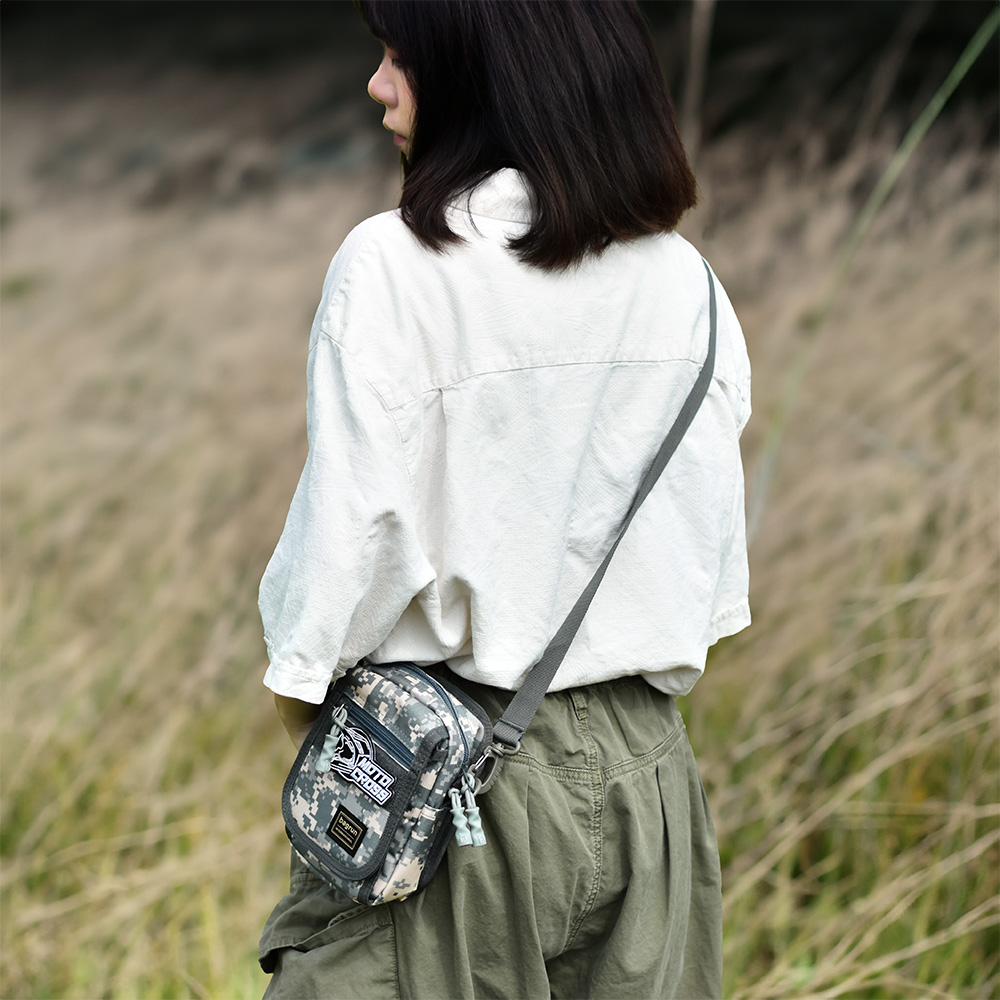 斜揹小包穿搭術|二代MOLLE系統軍規多功能小包,女性個性穿搭