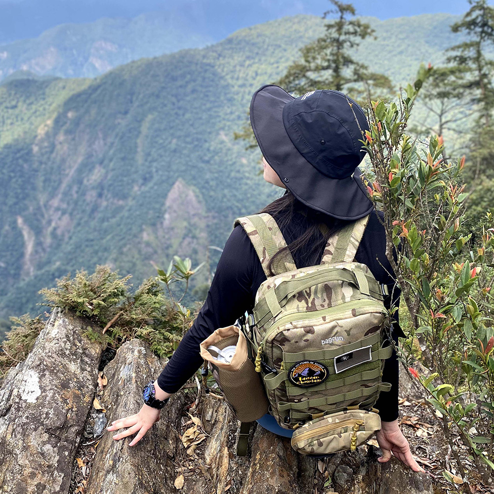 一日健行背包推薦|全日玩家軍事風格後背包