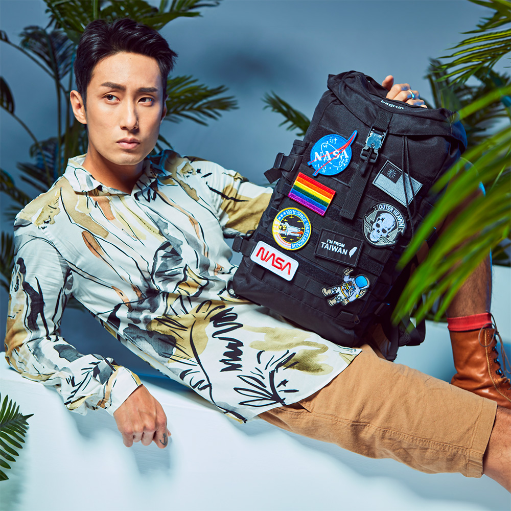 名模萬子豪的跨界人生 / bagrun 都會玩家瞬開翻蓋後背包