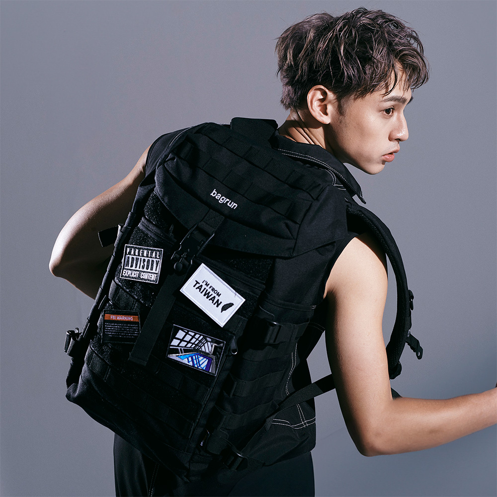 CORDURA背包推薦,都會玩家瞬開翻蓋後背包