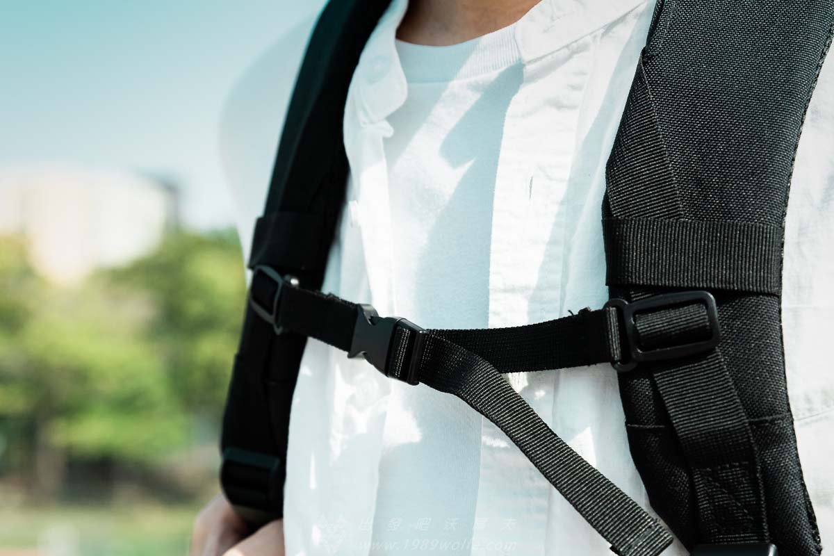 沃爾夫 都會玩家瞬開翻蓋後背包