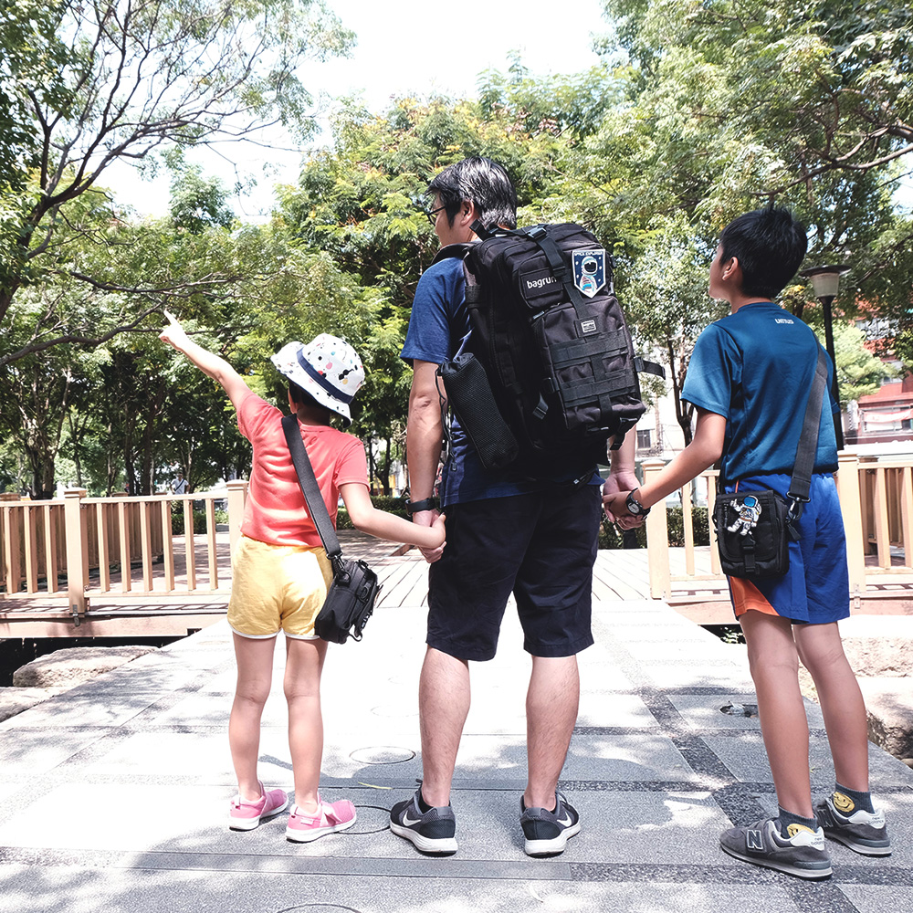 父親節禮物首選!粗曠有型的軍事背包,也是地表最強爸爸包!