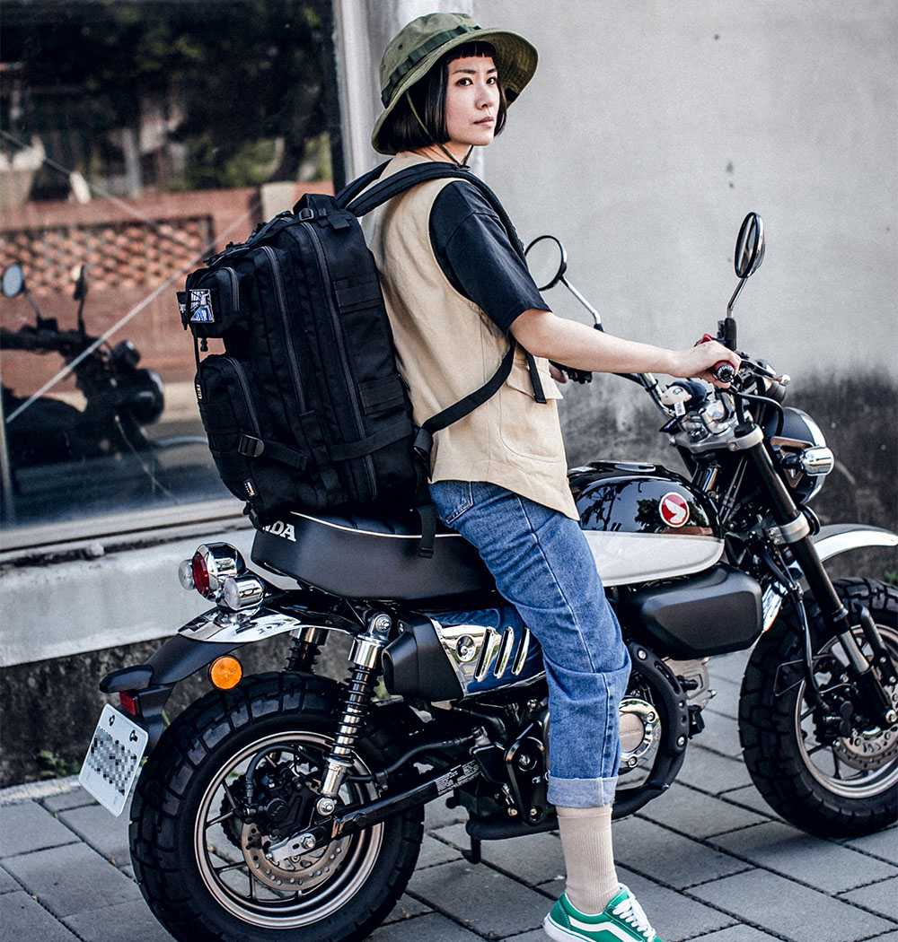 機車騎士背包|滿足騎士日常需求的軍規機能後背包