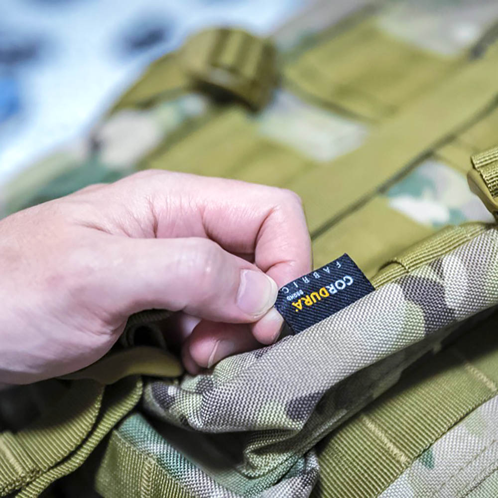 二代都會玩家軍事風格瞬開後背包,與一代包款有哪些差別?