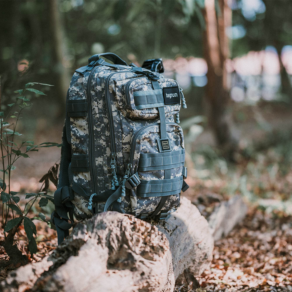 二代都會玩家軍事風格瞬開後背包,與一代包款有哪些差別?