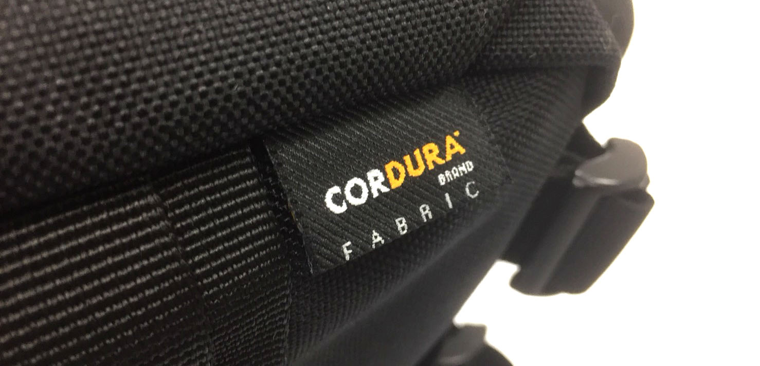 如何挑選旅行背包 cordura材質耐磨耐水不褪色