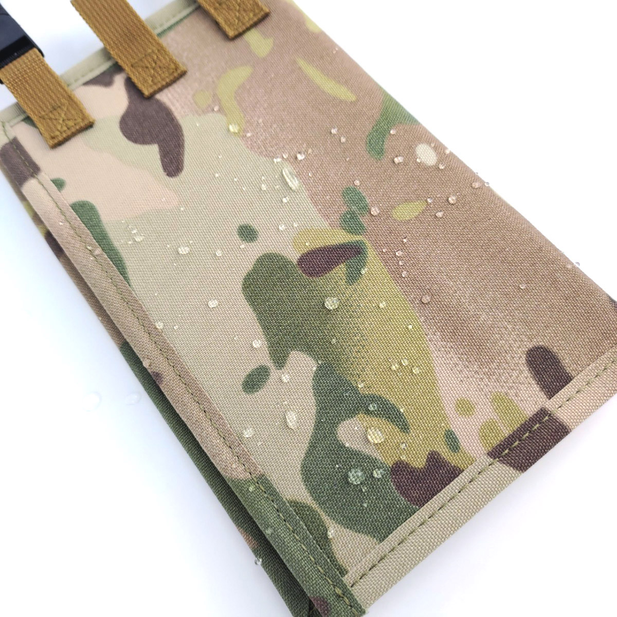 台灣設計軍風護照包/軍風機能隨行貼身小包