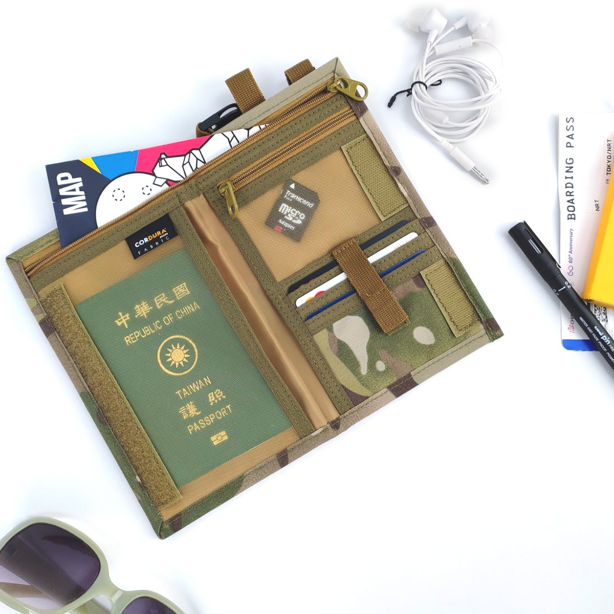 台灣設計軍風護照包/軍風機能隨行貼身小包