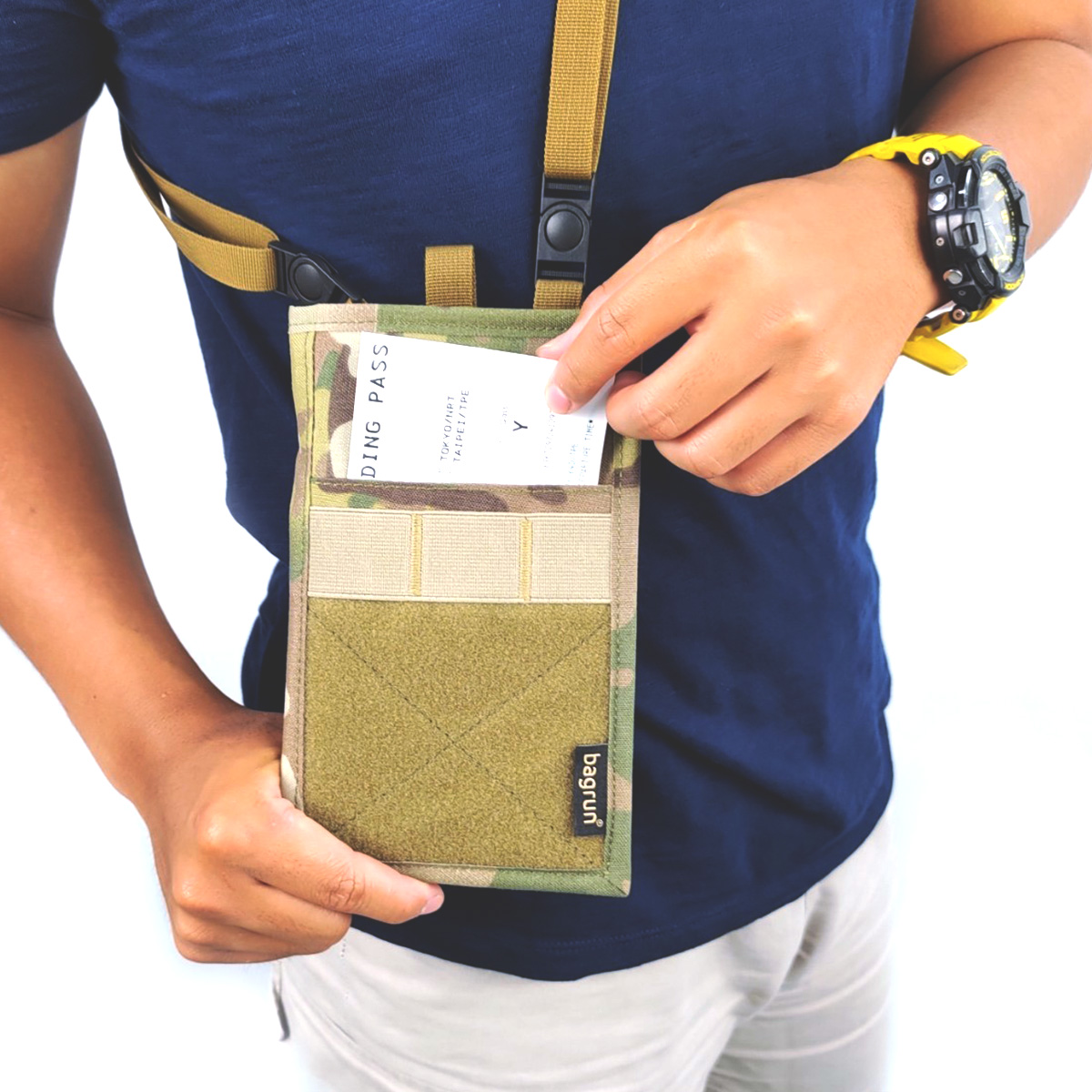 台灣設計軍風護照包/軍風機能隨行貼身小包