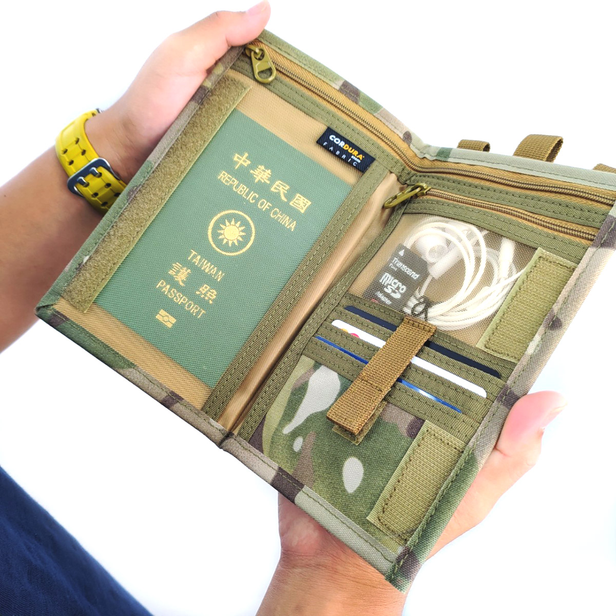 台灣設計軍風護照包/軍風機能隨行貼身小包