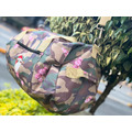 PRIMITIVE SP25-PA125A00 OSAKA DUFFEL BAG 大阪 丹頂鶴 刺繡 旅行袋 NVM_9 PRIMITIVE SP25-PA125A00 OSAKA DUFFEL BAG 大阪 丹頂鶴 刺繡 旅行袋 NVM_9
