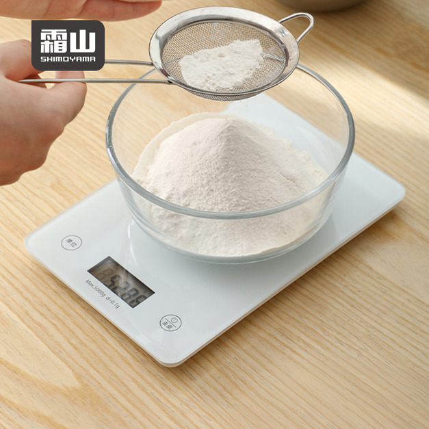【日本霜山】鋼化玻璃料理電子秤/食物秤(4號電池款) 【日本霜山】鋼化玻璃料理電子秤/食物秤(4號電池款)