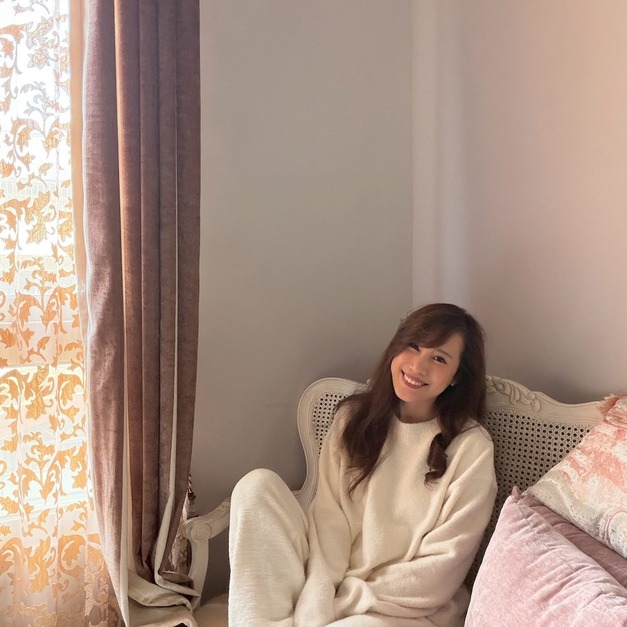 D11- Cotton Candy 雪花白雪絨上衣長褲組合