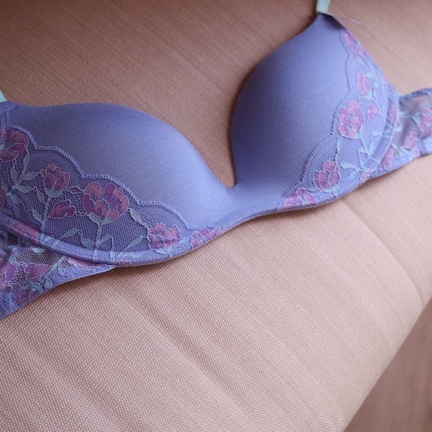 A4-Air Curve柔棉深V小爆乳無鋼圈內衣 -32C A4-Air Curve柔棉深V小爆乳無鋼圈內衣 -32C