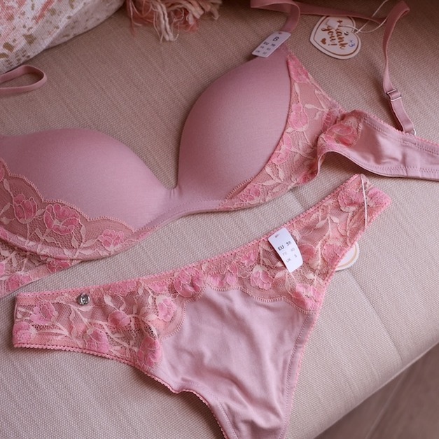A3P- 櫻花粉柔棉蕾絲內褲系列(三角款 / 巴西翹臀 / 丁字褲)-S A3P- 櫻花粉柔棉蕾絲內褲系列(三角款 / 巴西翹臀 / 丁字褲)-S
