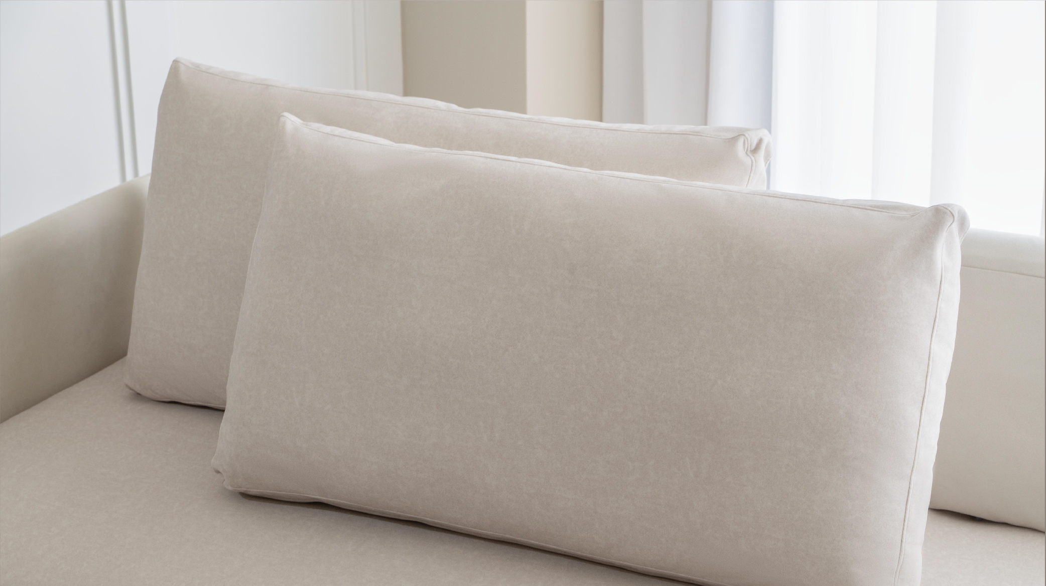 in2home小躺躺沙發寬厚背枕 小躺躺沙發附贈兩顆寬厚背枕,讓背靠更加舒適