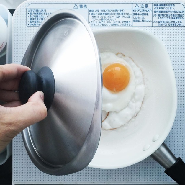 白陶片手不沾鍋 白陶片手不沾鍋