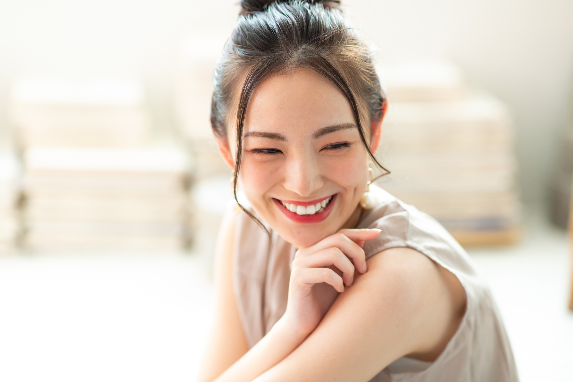 建議直接找專業的形象規劃師,一次瞭解自己的骨架和顏型。