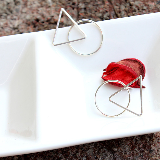 925純銀|幾何主義圓與三角耳環 e90326