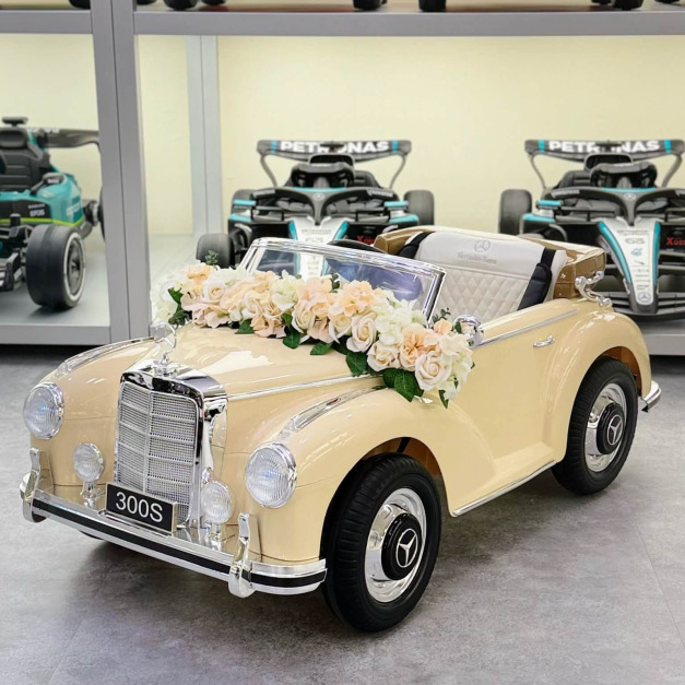 賓士300S復古車 單人座 兒童電動車 賓士300S復古車 單人座 兒童電動車