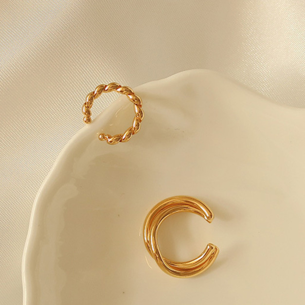 Distortion • 法式簡約打結 耳骨夾(單只) Distortion • 法式簡約打結 耳骨夾(單只)