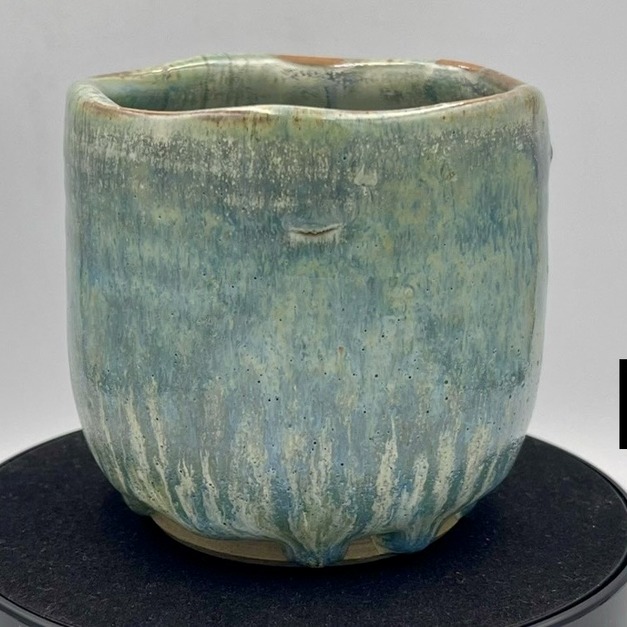 梁世昌作品 煙青流釉茶碗 (附專屬錦盒與提袋)購買時請指定款式 梁世昌作品 煙青流釉茶碗 (附專屬錦盒與提袋)購買時請指定款式