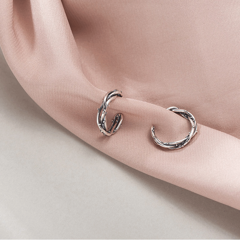 荊棘。純銀耳環 荊棘。純銀耳環