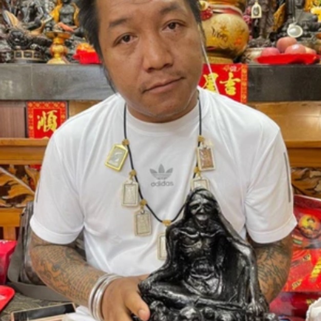 特別版 阿贊濕 鬼財神 供奉尊 底部入料超好//暴力招財 財運暴走 賭運開掛 最瀟灑的聖物 特別版 阿贊濕 鬼財神 供奉尊 底部入料超好//暴力招財 財運暴走 賭運開掛 最瀟灑的聖物