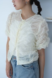 透膚褶皺開釦上衣|米杏 透膚褶皺開釦上衣|米杏