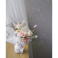 粉白色韓式輕捧花 (永生花&乾燥花)_1 粉白色韓式輕捧花 (永生花&乾燥花)_1