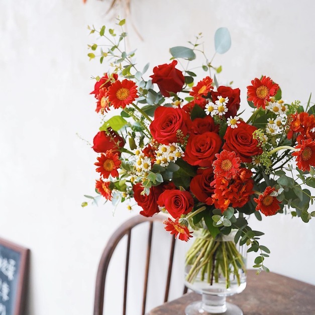 濃情紅色系中型歐風捧花 - 鮮花捧花 濃情紅色系中型歐風捧花 - 鮮花捧花