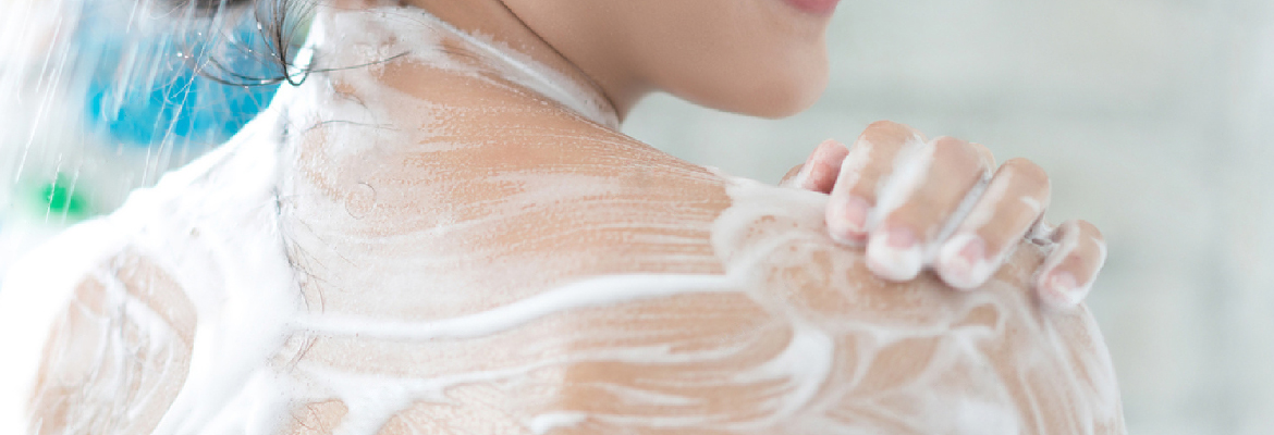 熱蠟除毛後去角質:第一步驟【洗】