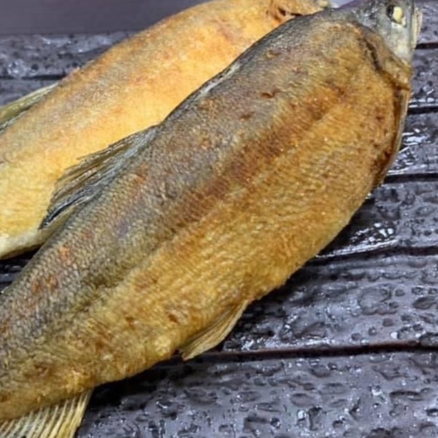 爆卵母香魚 (2隻/包) (有卵) 爆卵母香魚 (2隻/包) (有卵)