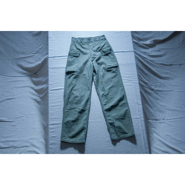 原版古着 二戰美國陸軍 HBT 人字紋布料 M43 野戰長褲 原版古着 二戰美國陸軍 HBT 人字紋布料 M43 野戰長褲